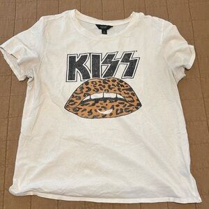 Graphic tee size medium